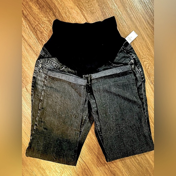 NWT - Maternity Jeans - Picture 2 of 3